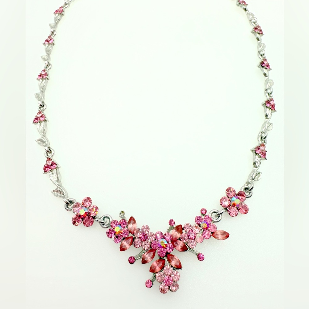 Pink Crystal Necklace. NWOT - Picture 4 of 5